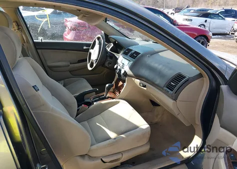 2006 Honda Accord 2.4 Ex from USA, damaged, VIN 1HGCM56736A099095